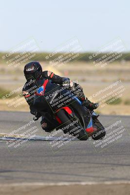 media/Oct-13-2025-Lets Ride (Mon) [[1a1cd08581]]/B Group/1020am (Sweeper)/